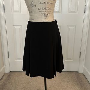 Ralph Lauren Black Label box pleat skirt. Size M.